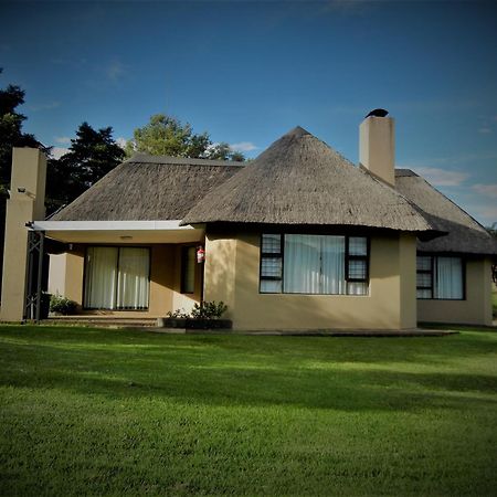 Hlalanathi Drakensberg Resort Бергвил Екстериор снимка
