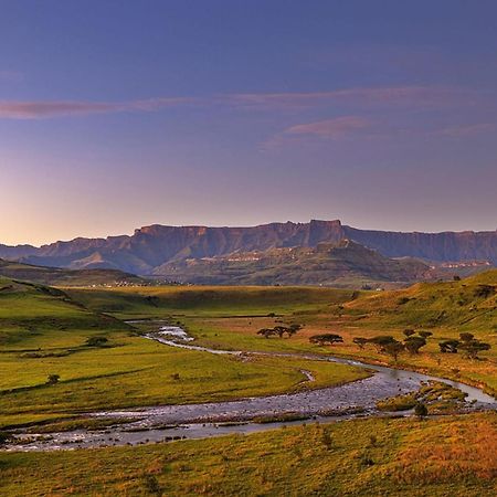 Hlalanathi Drakensberg Resort Бергвил Екстериор снимка