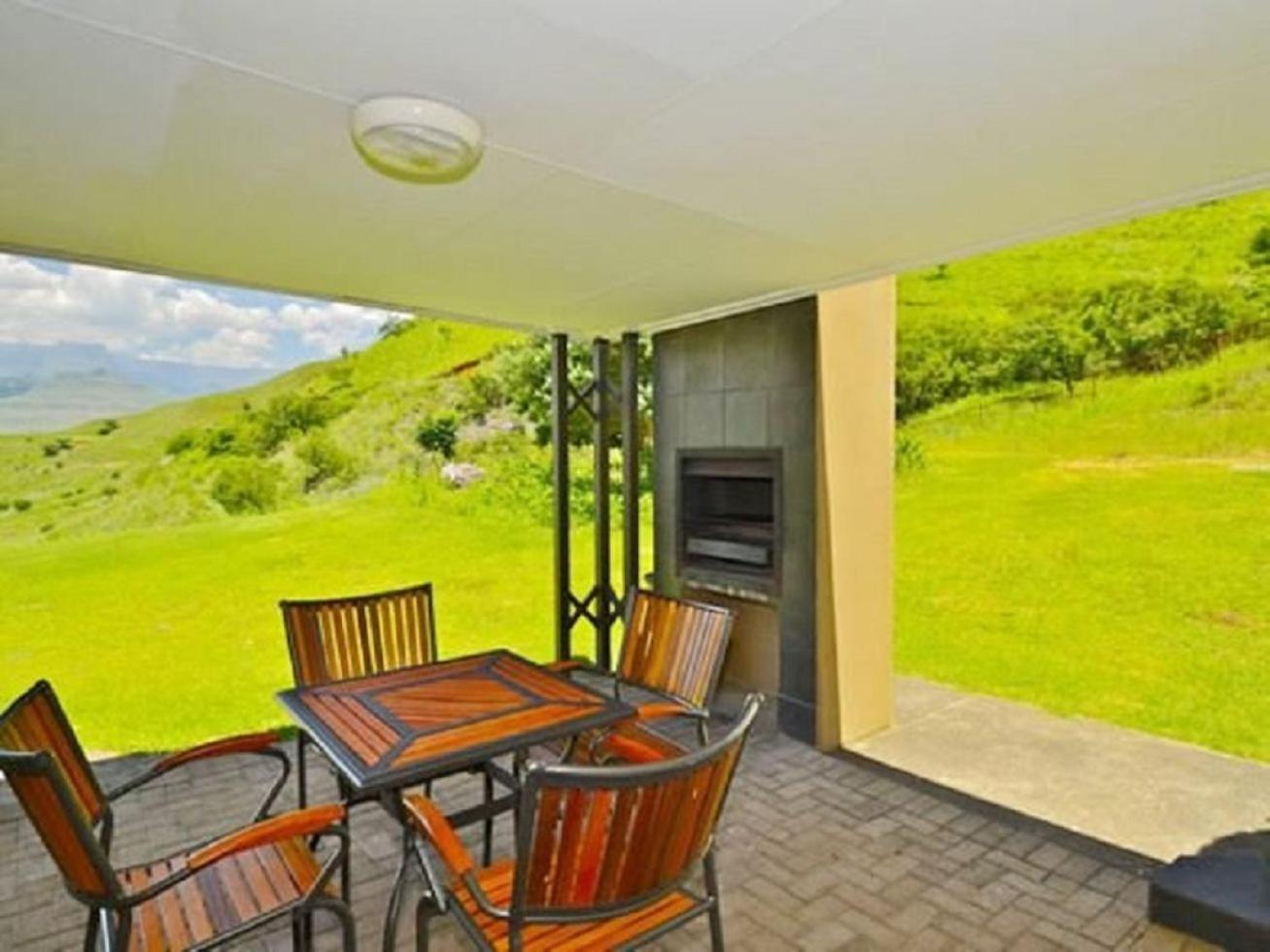 Hlalanathi Drakensberg Resort Бергвил Екстериор снимка