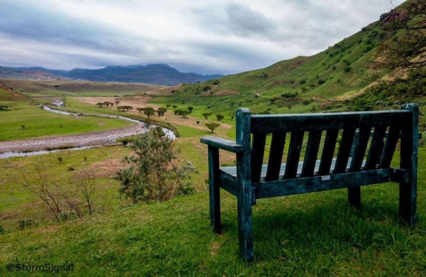 Hlalanathi Drakensberg Resort Бергвил Екстериор снимка
