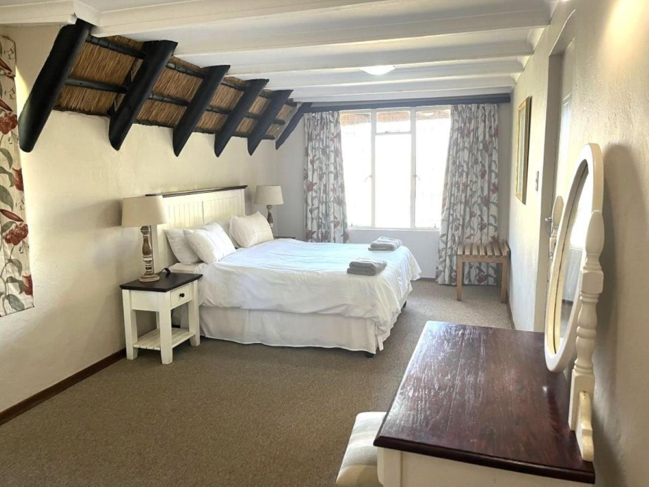 Hlalanathi Drakensberg Resort Бергвил Екстериор снимка