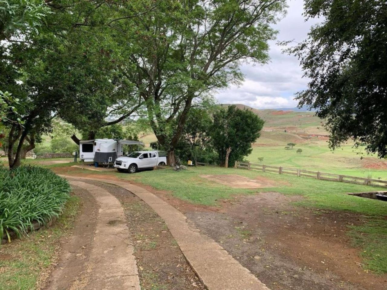 Hlalanathi Drakensberg Resort Бергвил Екстериор снимка